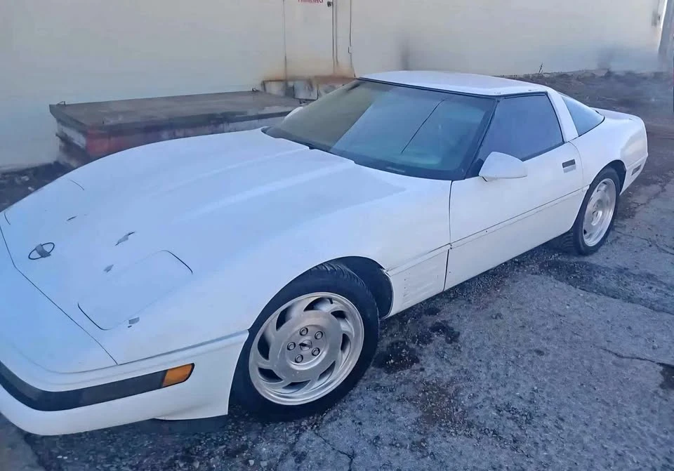 1991 Chevrolet Corvette C4 - Image 1 of 12
