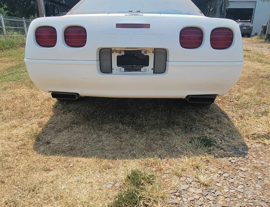 1991 Chevrolet Corvette C4 - Image 6 of 12
