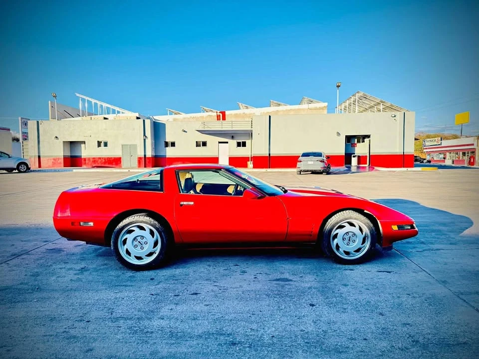 1991 Chevrolet Corvette C4 - Image 1 of 4