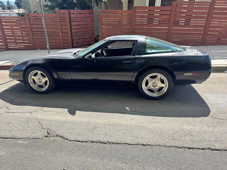 1991 Chevrolet Corvette C4 - Image 1 of 5