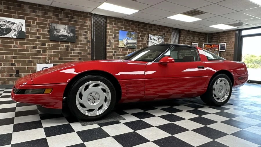 1991 Chevrolet Corvette C4 - Image 2 of 6