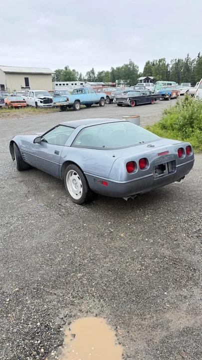 1991 Chevrolet Corvette C4 - Image 3 of 9