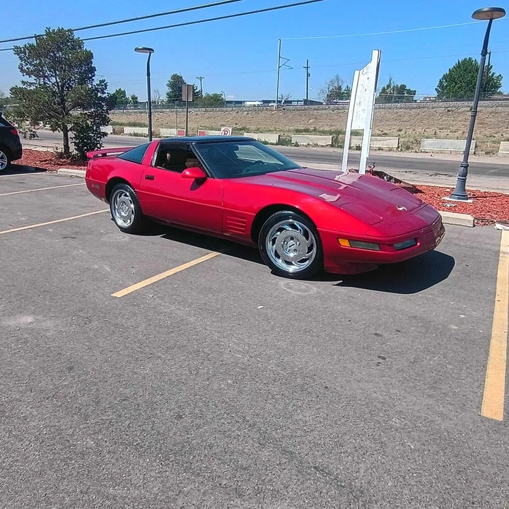1991 Chevrolet Corvette C4 - Image 2 of 9