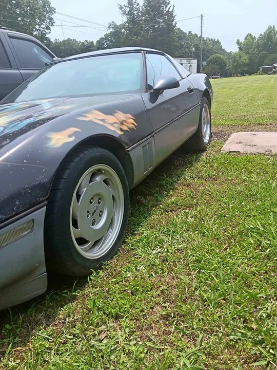 1991 Chevrolet Corvette C4 - Image 1 of 3