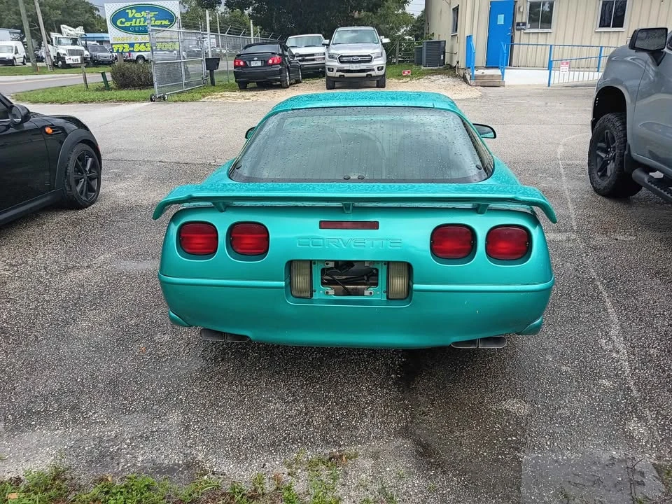 1991 Chevrolet Corvette C4 - Image 6 of 14