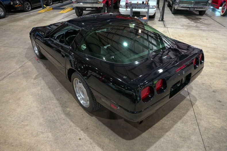 1991 Chevrolet Corvette C4 - Image 17 of 31