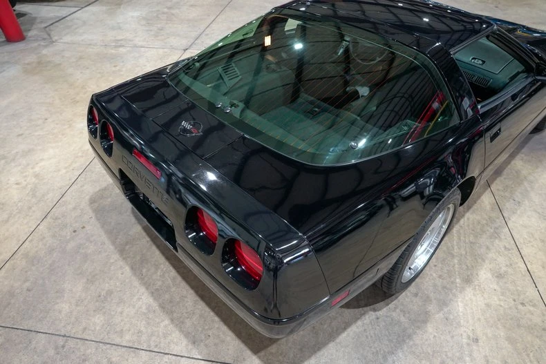 1991 Chevrolet Corvette C4 - Image 21 of 31