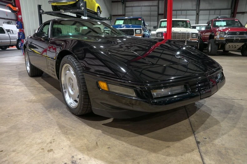1991 Chevrolet Corvette C4 - Image 13 of 31