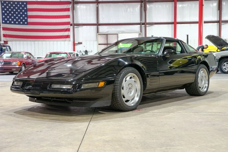 1991 Chevrolet Corvette C4 - Image 2 of 31