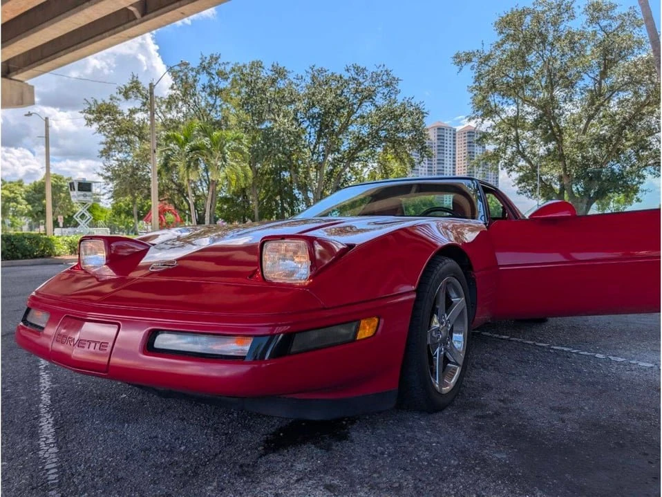 1991 Chevrolet Corvette C4 - Image 11 of 20