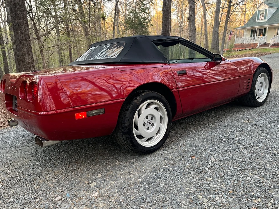 1991 Chevrolet Corvette C4 - Image 18 of 28