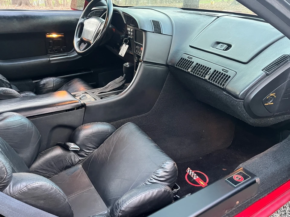 1991 Chevrolet Corvette C4 - Image 27 of 28