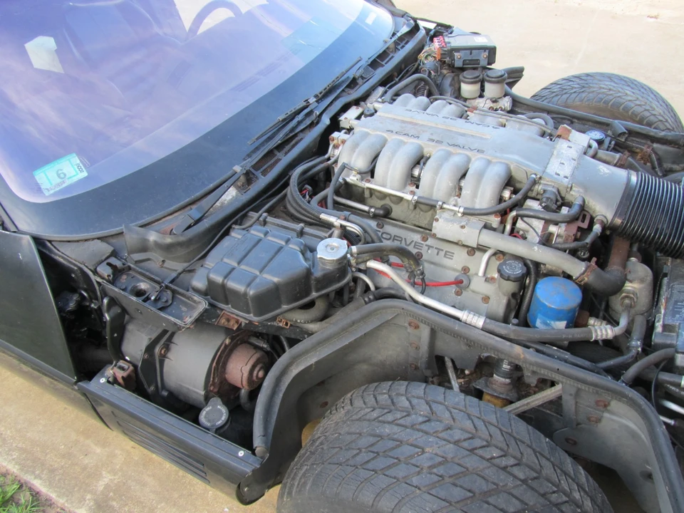 1991 Chevrolet Corvette C4 ZR1 - Image 19 of 23