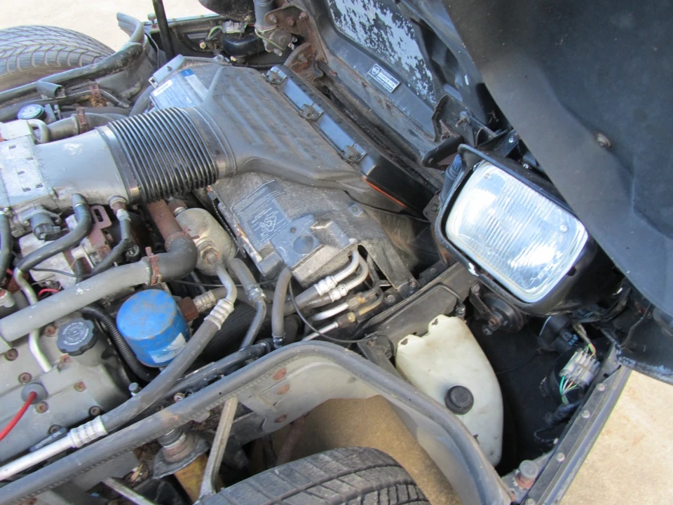 1991 Chevrolet Corvette C4 ZR1 - Image 17 of 23