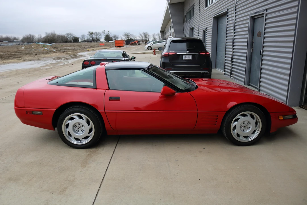 1991 Chevrolet Corvette C4 ZR1 - Image 13 of 21