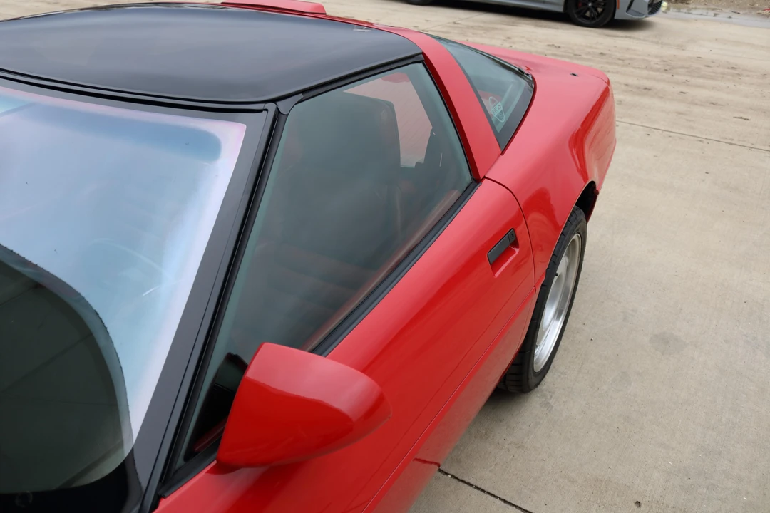 1991 Chevrolet Corvette C4 ZR1 - Image 18 of 21
