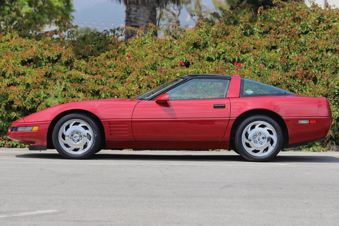 1991 Chevrolet Corvette C4 ZR1 - Image 3 of 31