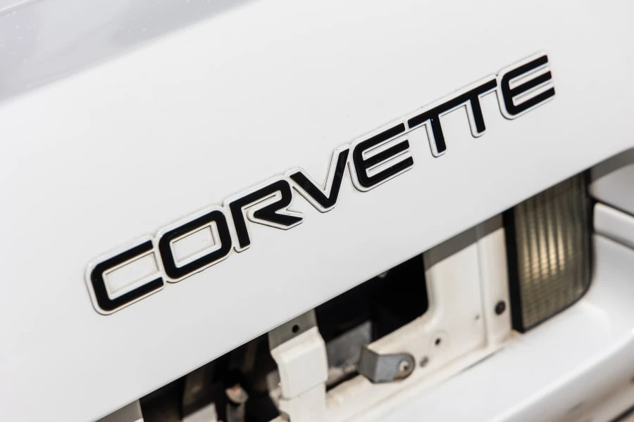 1991 Chevrolet Corvette C4 ZR1 - Image 11 of 18