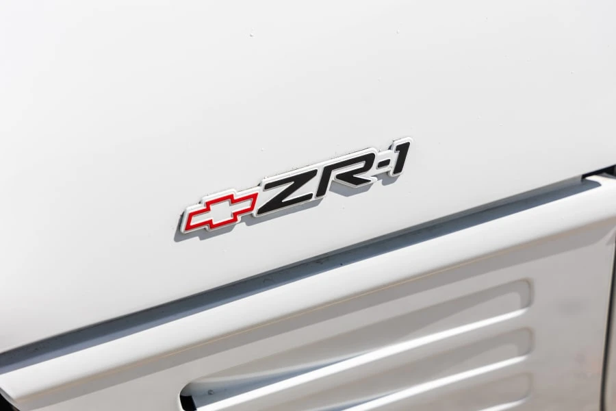 1991 Chevrolet Corvette C4 ZR1 - Image 10 of 18