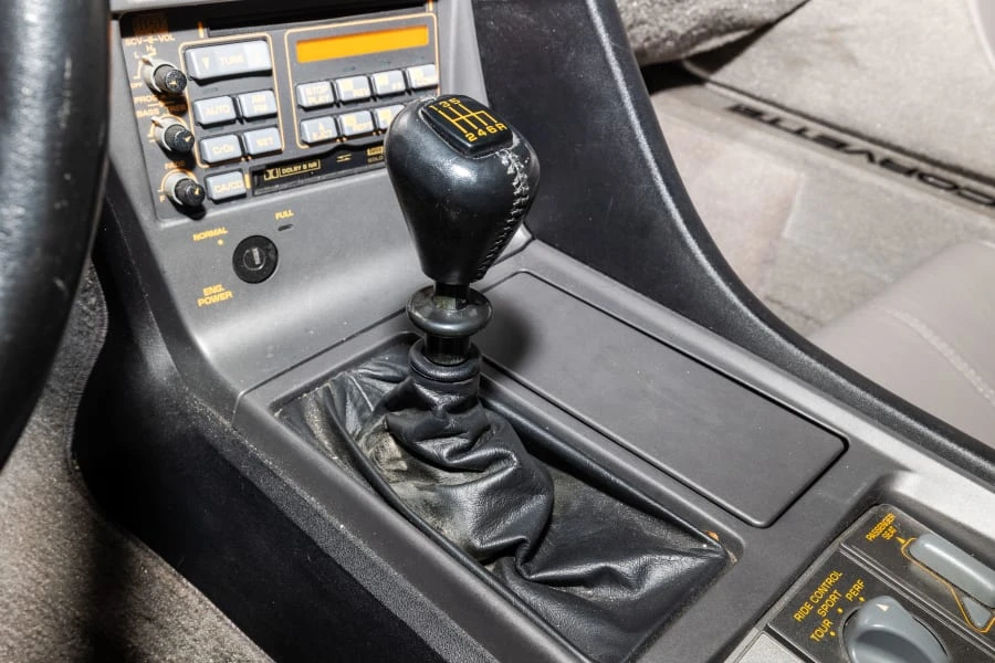 1991 Chevrolet Corvette C4 ZR1 - Image 16 of 18