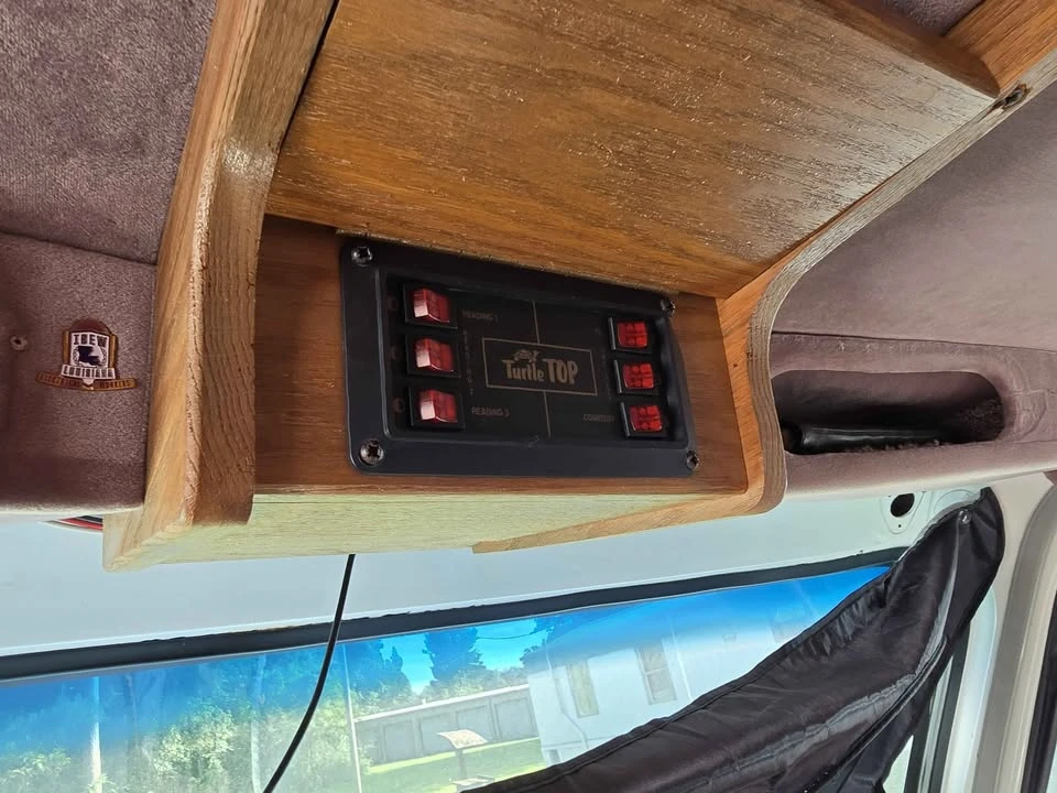 1991 Chevrolet G-Series Van - Image 17 of 19