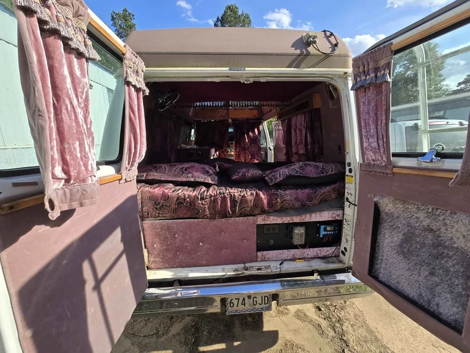 1991 Chevrolet G-Series Van - Image 7 of 19