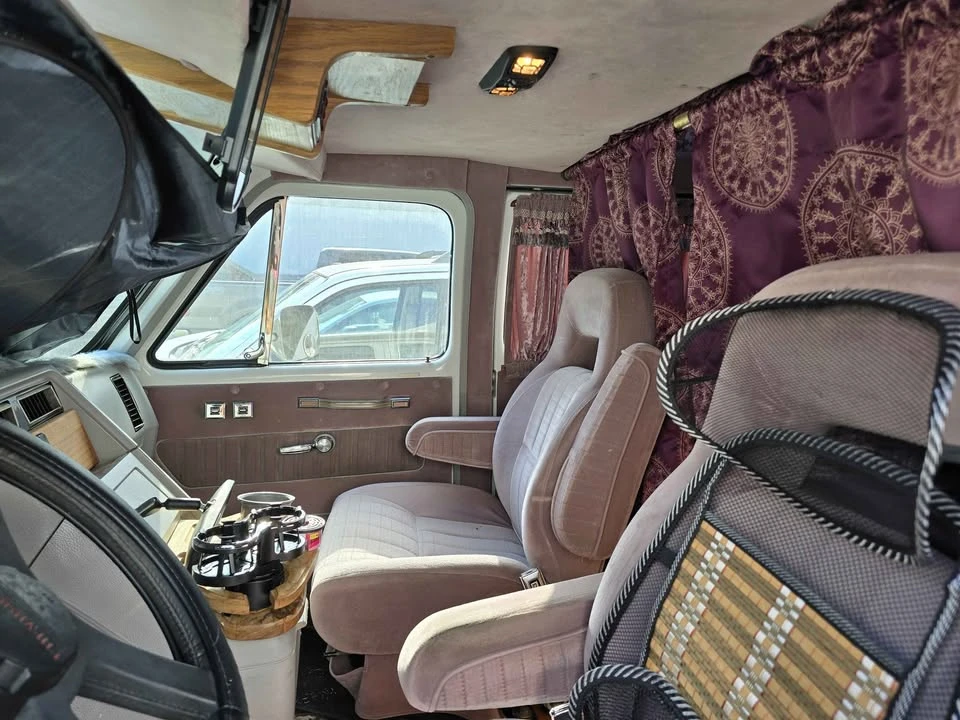 1991 Chevrolet G-Series Van - Image 6 of 19