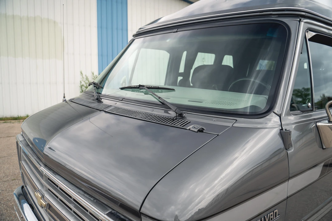 1991 Chevrolet G-Series Van - Image 16 of 31