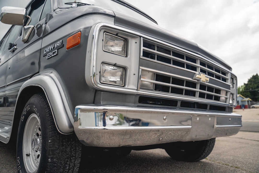 1991 Chevrolet G-Series Van - Image 14 of 31
