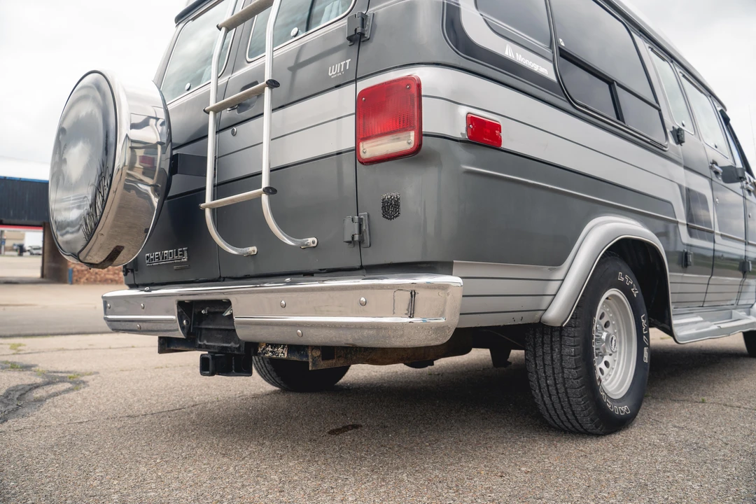 1991 Chevrolet G-Series Van - Image 20 of 31
