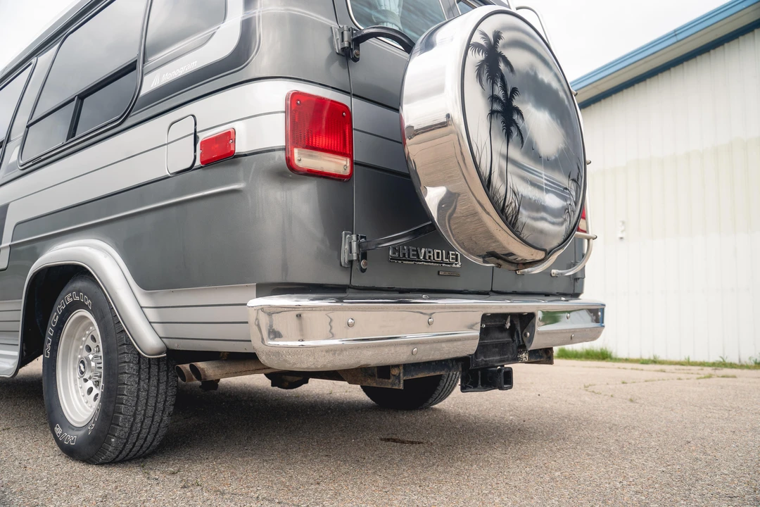 1991 Chevrolet G-Series Van - Image 19 of 31