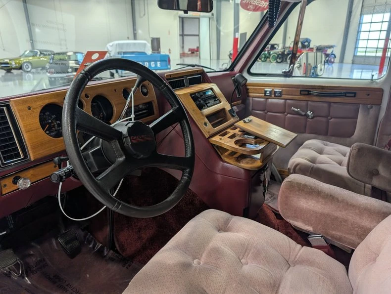 1991 Chevrolet G-Series Van - Image 12 of 21