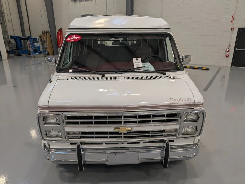 1991 Chevrolet G-Series Van - Image 10 of 21