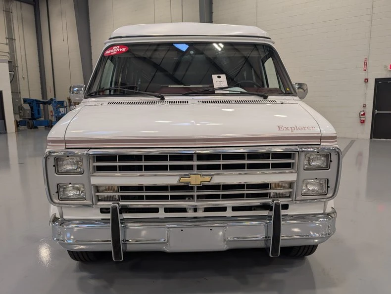 1991 Chevrolet G-Series Van - Image 9 of 21