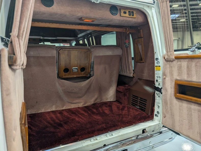 1991 Chevrolet G-Series Van - Image 19 of 21