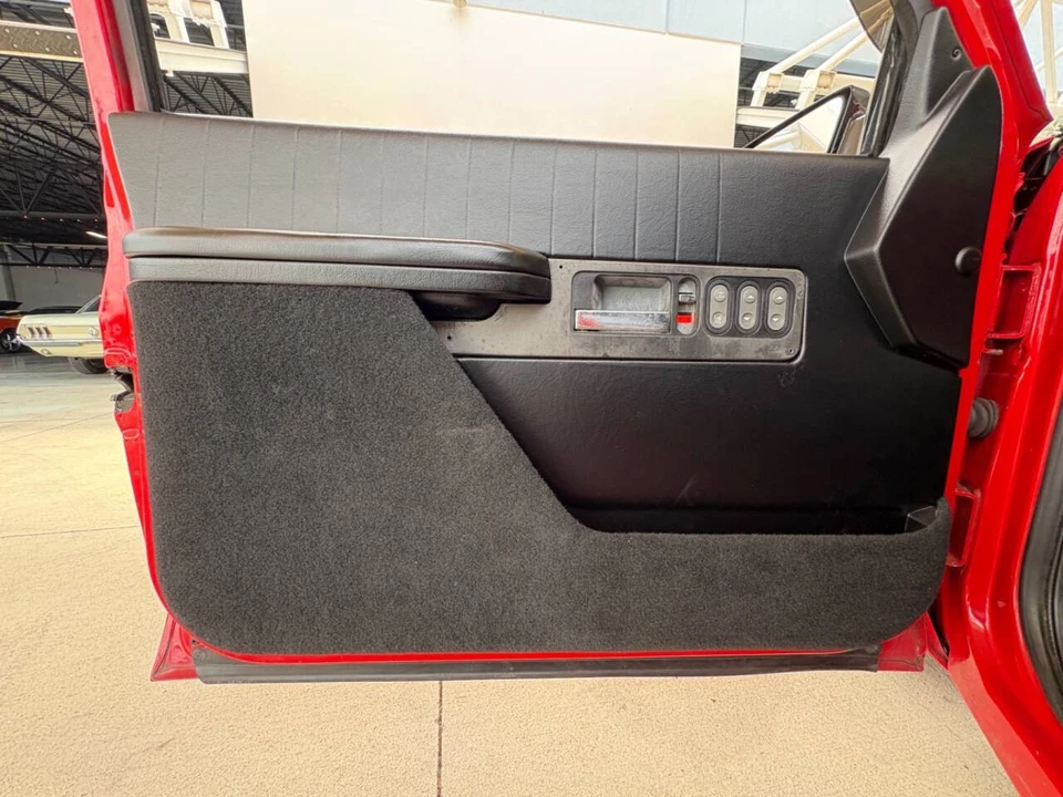 1991 Chevrolet - Image 22 of 31