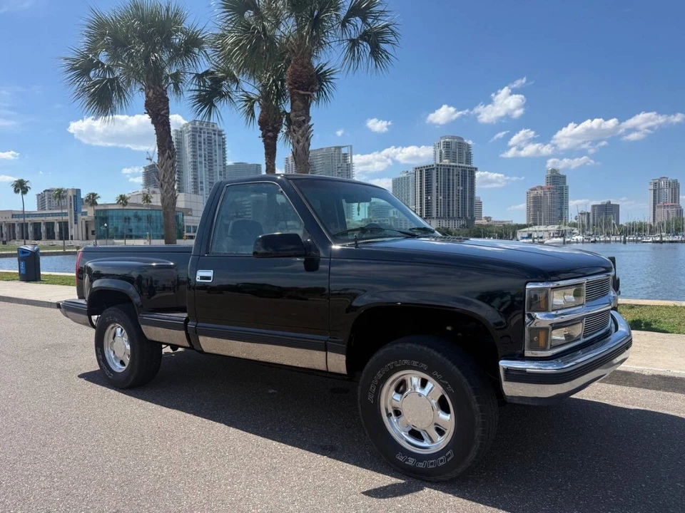 1991 Chevrolet C/K 4th Gen - Image 2 of 31