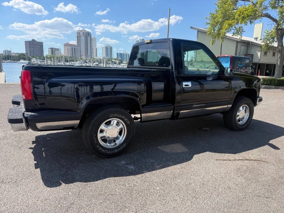 1991 Chevrolet C/K 4th Gen - Image 5 of 31