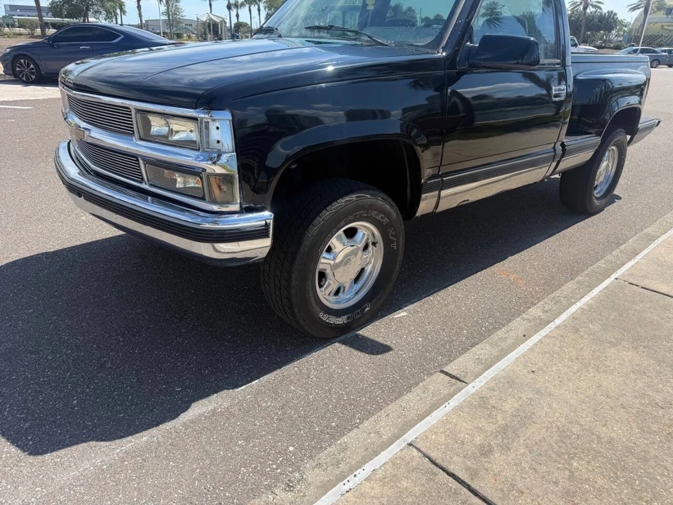 1991 Chevrolet C/K 4th Gen - Image 3 of 31