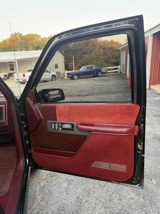 1991 Chevrolet C/K 4th Gen - Image 10 of 31