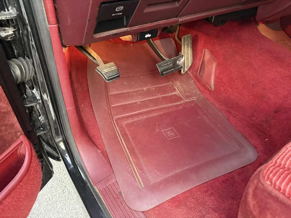 1991 Chevrolet C/K 4th Gen - Image 19 of 31