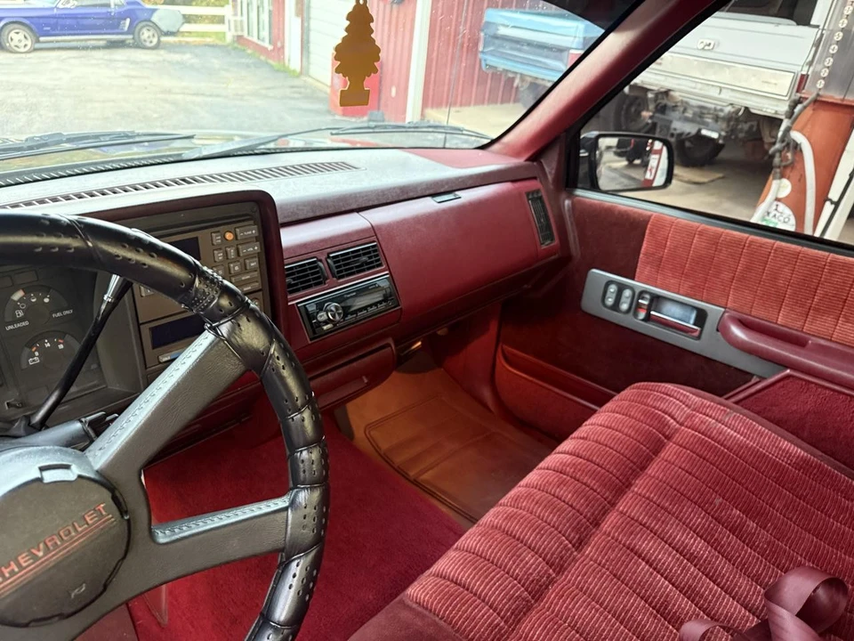 1991 Chevrolet C/K 4th Gen - Image 22 of 31