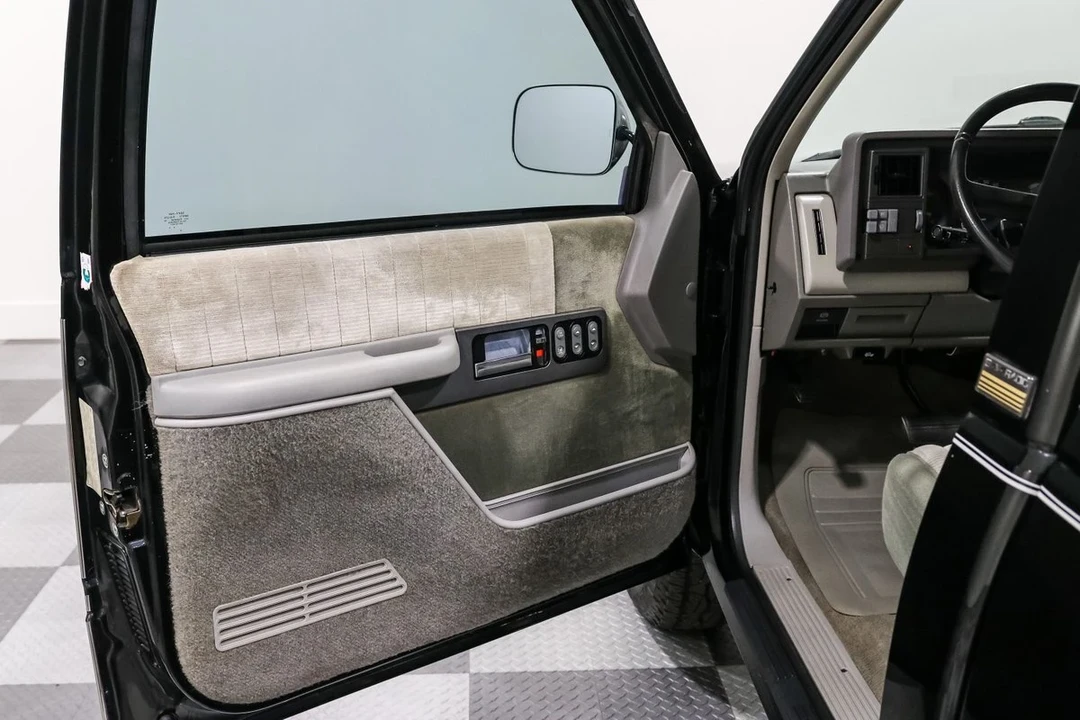 1991 Chevrolet C/K 4th Gen - Image 12 of 21