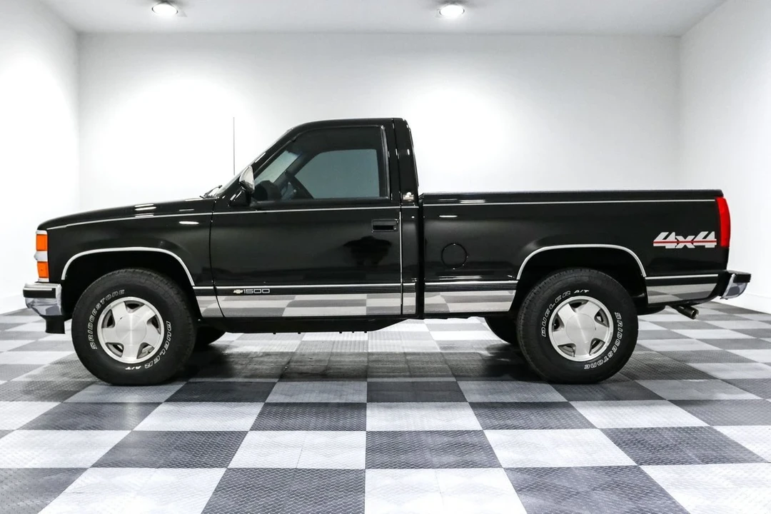 1991 Chevrolet C/K 4th Gen - Image 4 of 21