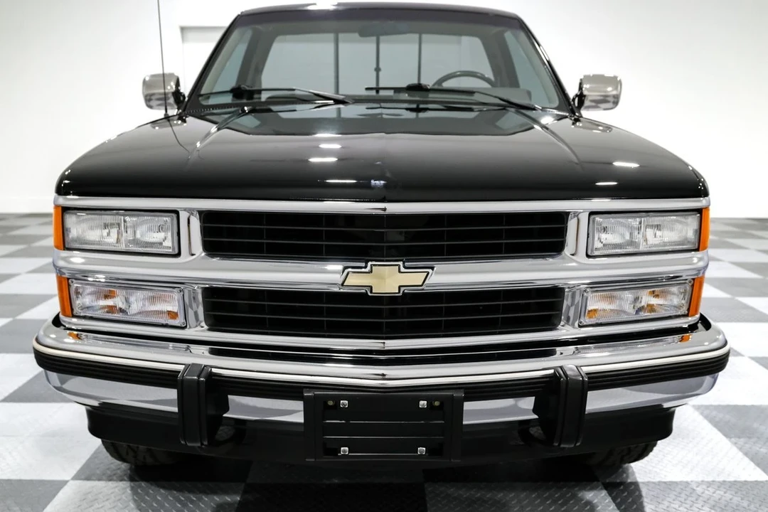 1991 Chevrolet C/K 4th Gen - Image 2 of 21