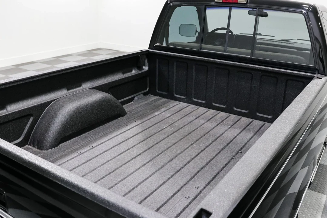 1991 Chevrolet C/K 4th Gen - Image 18 of 21