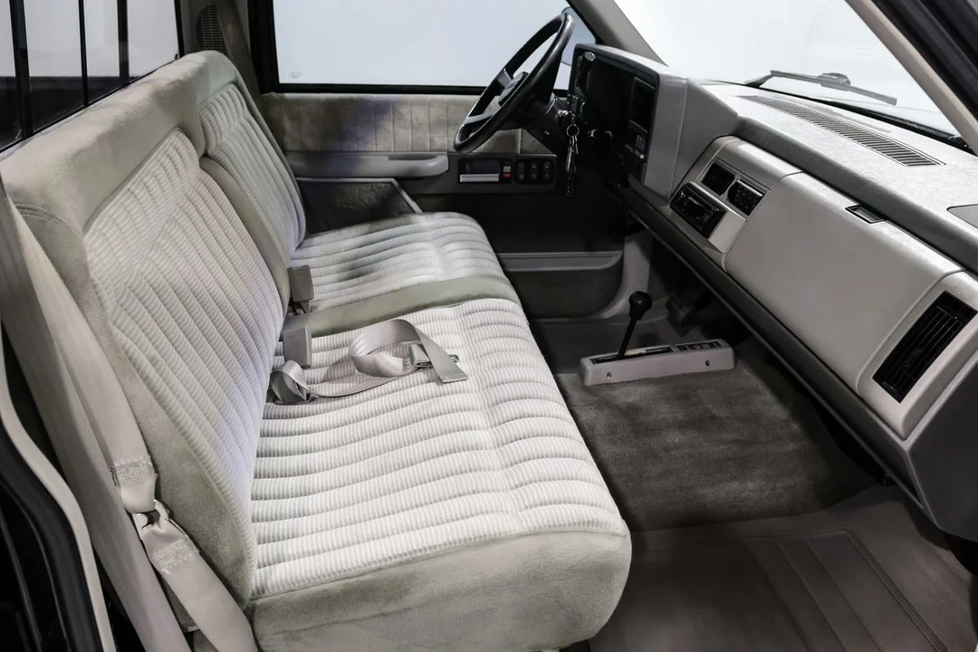 1991 Chevrolet C/K 4th Gen - Image 17 of 21
