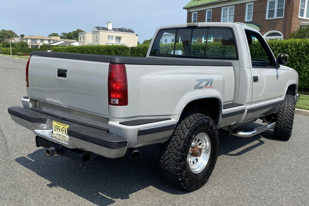 1991 Chevrolet C/K 4th Gen - Image 4 of 31
