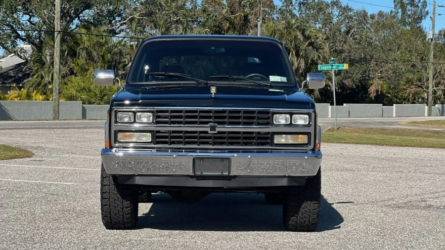 1991 Chevrolet K5 Blazer 2nd Gen - Image 4 of 23