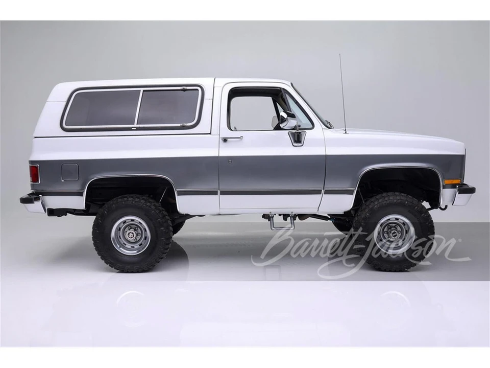 1991 Chevrolet K5 Blazer 2nd Gen - Image 2 of 4